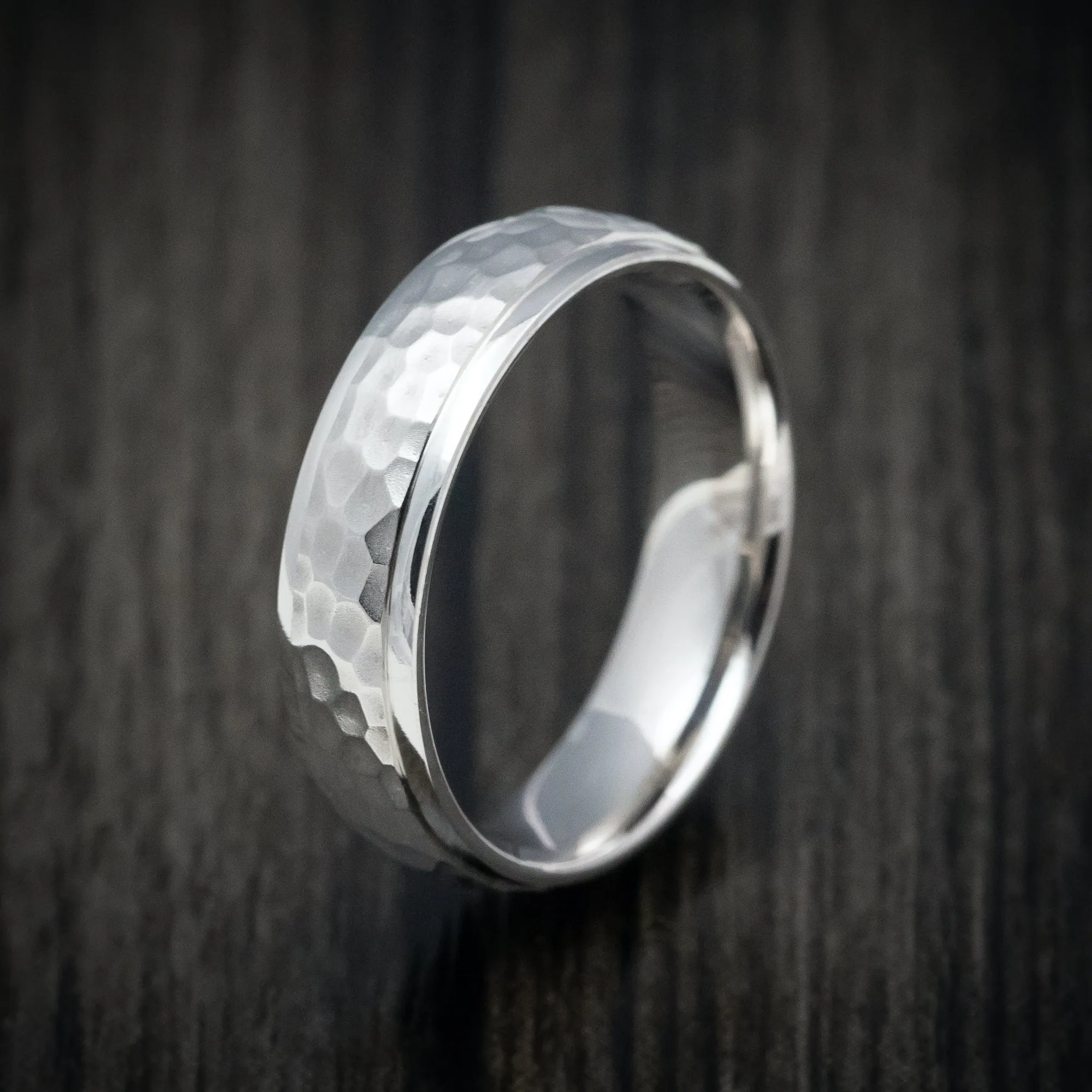 14K White Gold Classic Hammered Wedding Men's Band