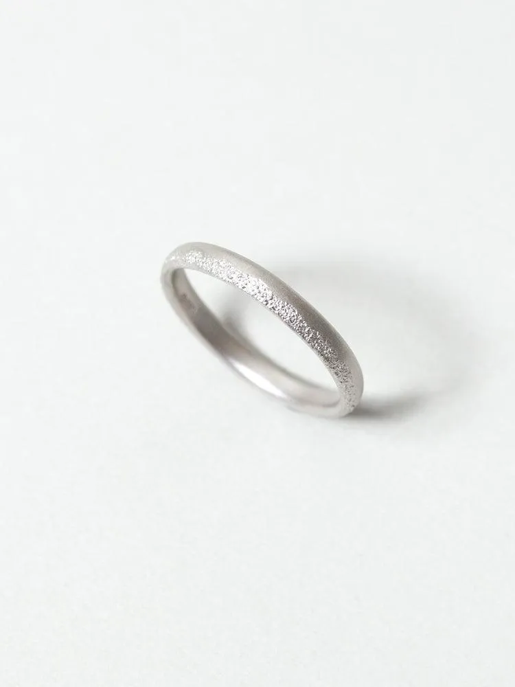 Edge Cast Platinum Wedding Band