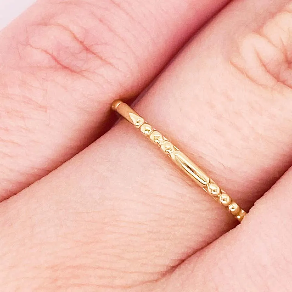 Gold Ball and Bar Station Ring Band