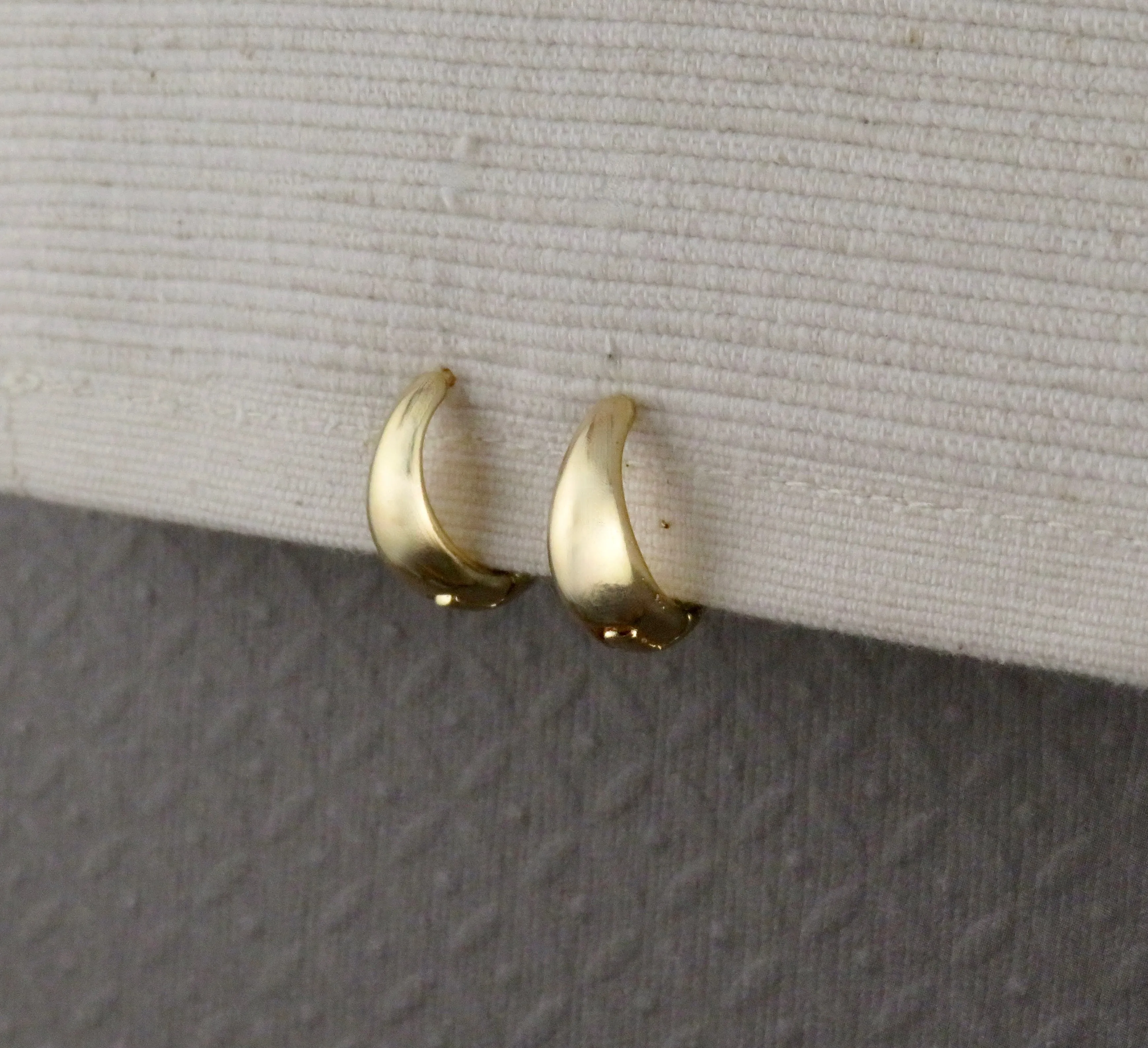 Gold Filled Tapered Hoops - Small