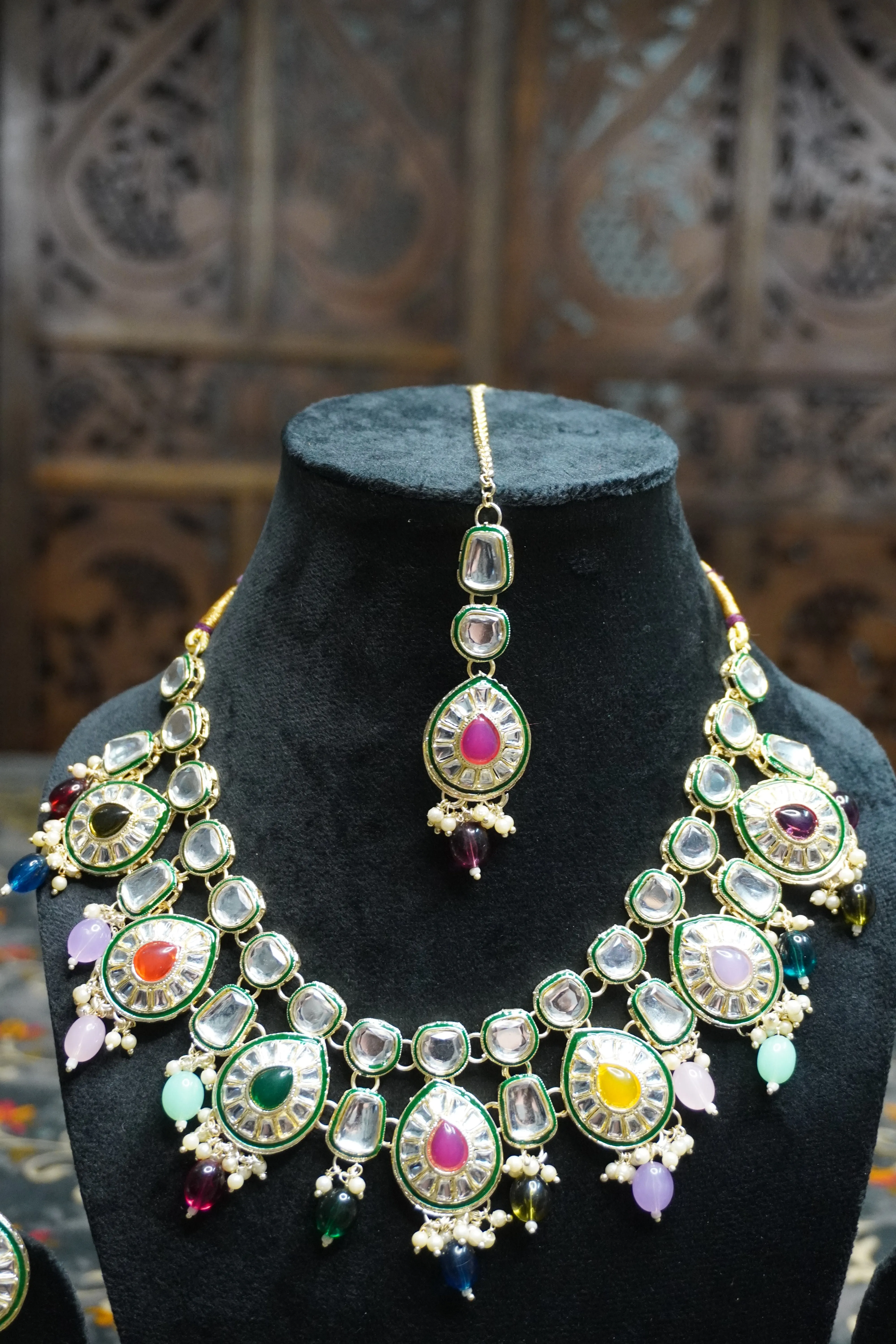 Multi colour kundan necklace with Earring & Maang Tikka