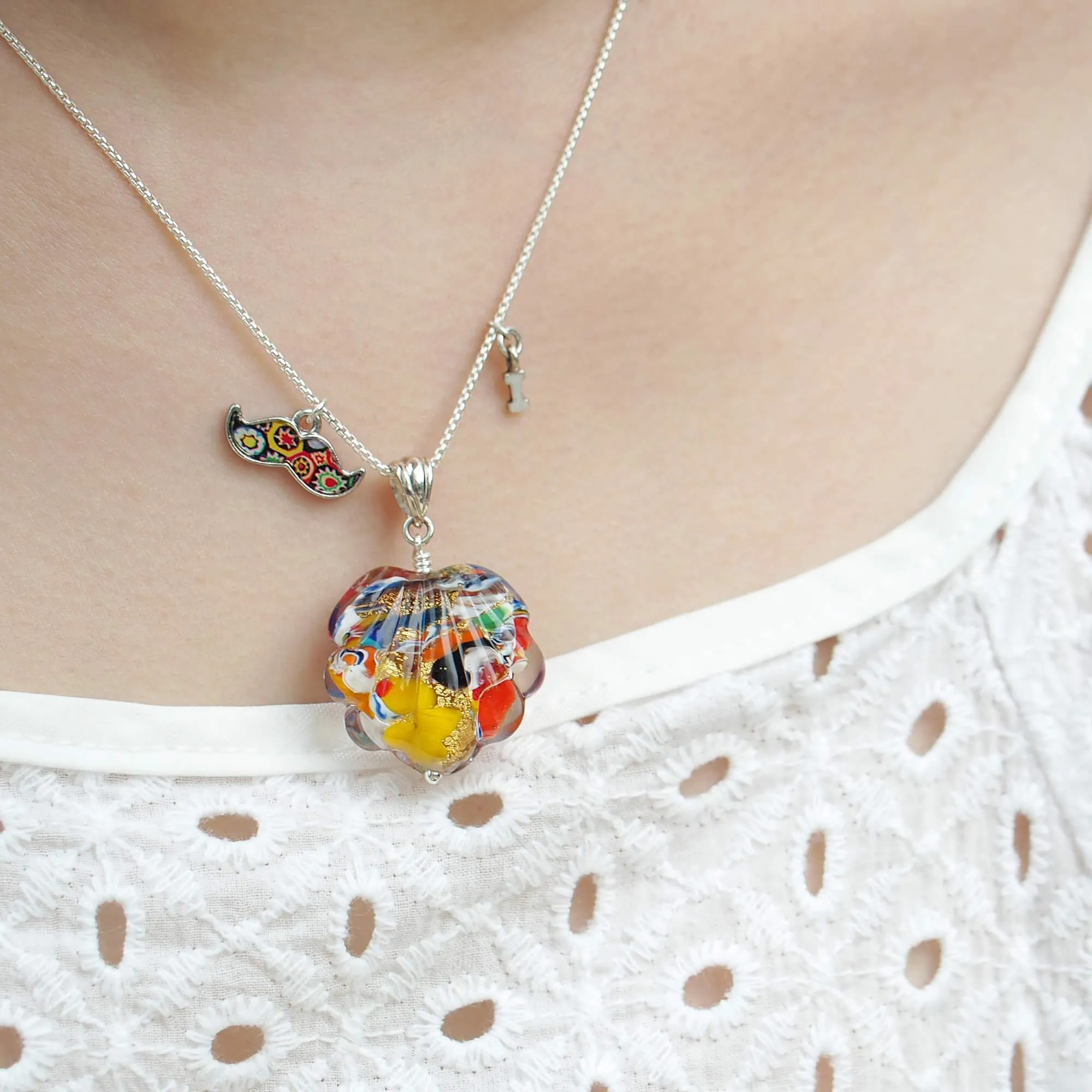 The Kiss Gold Shell Necklace