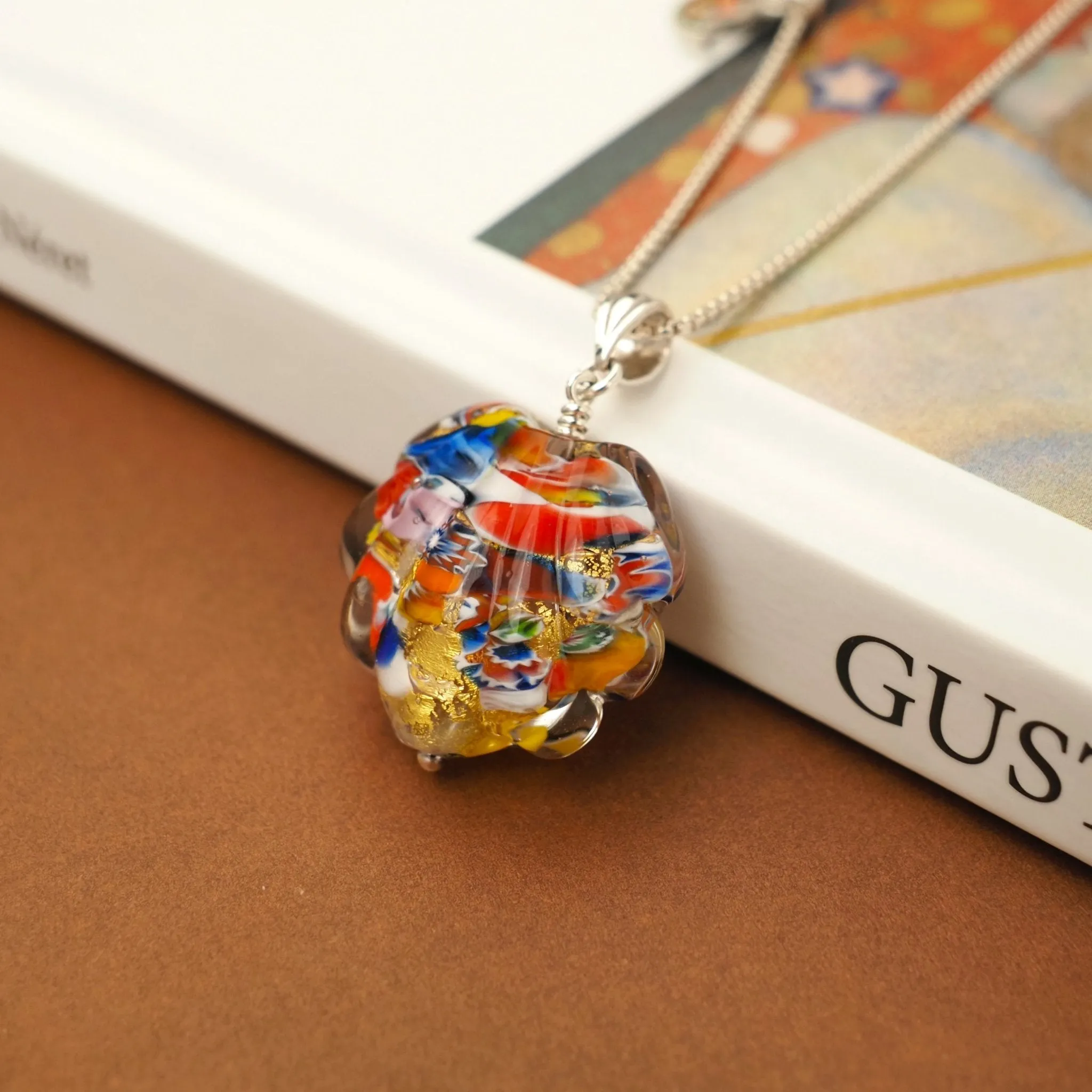 The Kiss Gold Shell Necklace